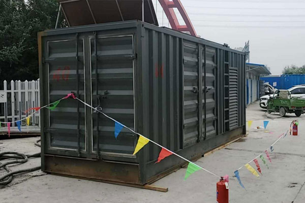 湘潭发电机租赁空气滤清器多久更换一次？