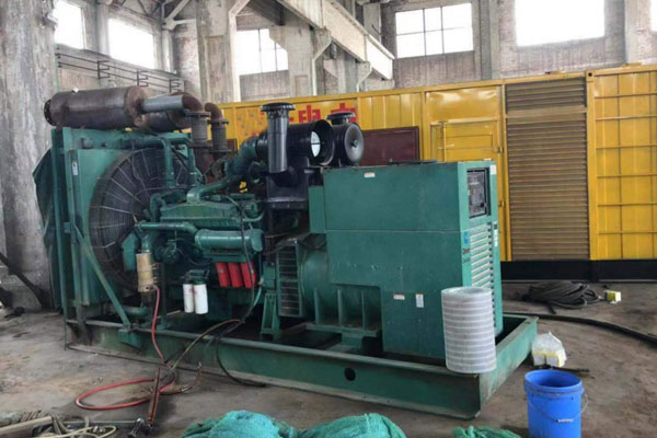 湘潭发电机组的空气滤清器应该如何保养？