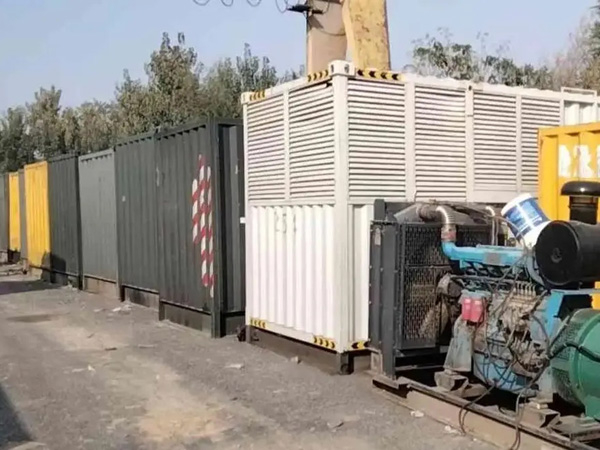 湘潭200KW柴油发电机机组每小时油耗是多少？